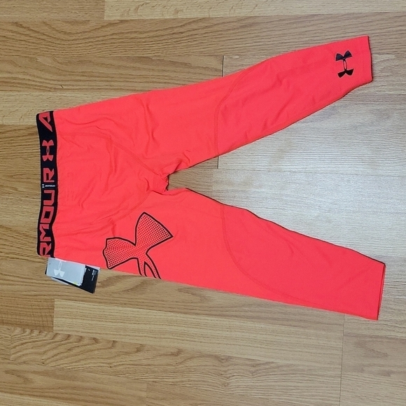 Nwt Under Armour HeatGear boys 3/4 leggings - Picture 6 of 6